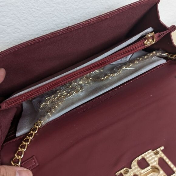 Badgley Mischka Wine Diamond Quilt Convertible Crossbody Bag NWT - Picture 4 of 6